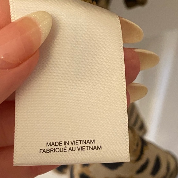 Express. Leopard Print Long Sleeved Dress 🐆 Size Large. 🖤 - Picture 7 of 9